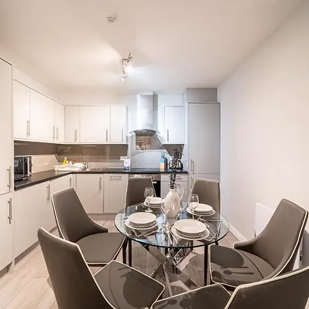 Studios With Ensuite Showers & Share Kitchens Prime Location Near Hospital, Town Center Apt 3 St Helens  Exterior photo